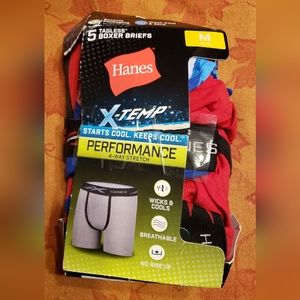 NWT Boys Hanes XTEMP Tagless Boxer Briefs size Medium (10-12)